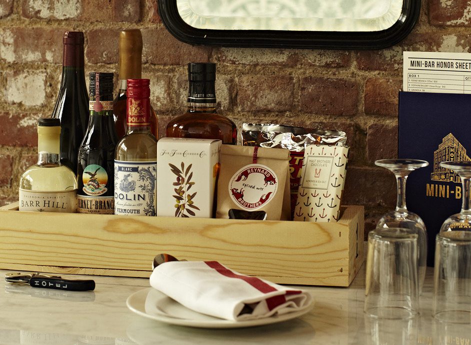 5+1 Smart Ways to shape a premium mini-bar experience in your